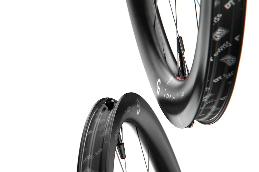 Roda Dianteira DT SWISS GRC 1100 DICUT 30 DISC Tubeless Ready (Center Lock) - Image 3